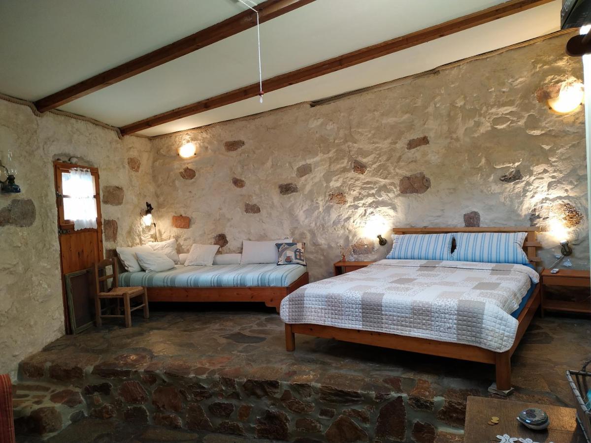 Wellanidia Cottage Skoutari Gythio Esterno foto