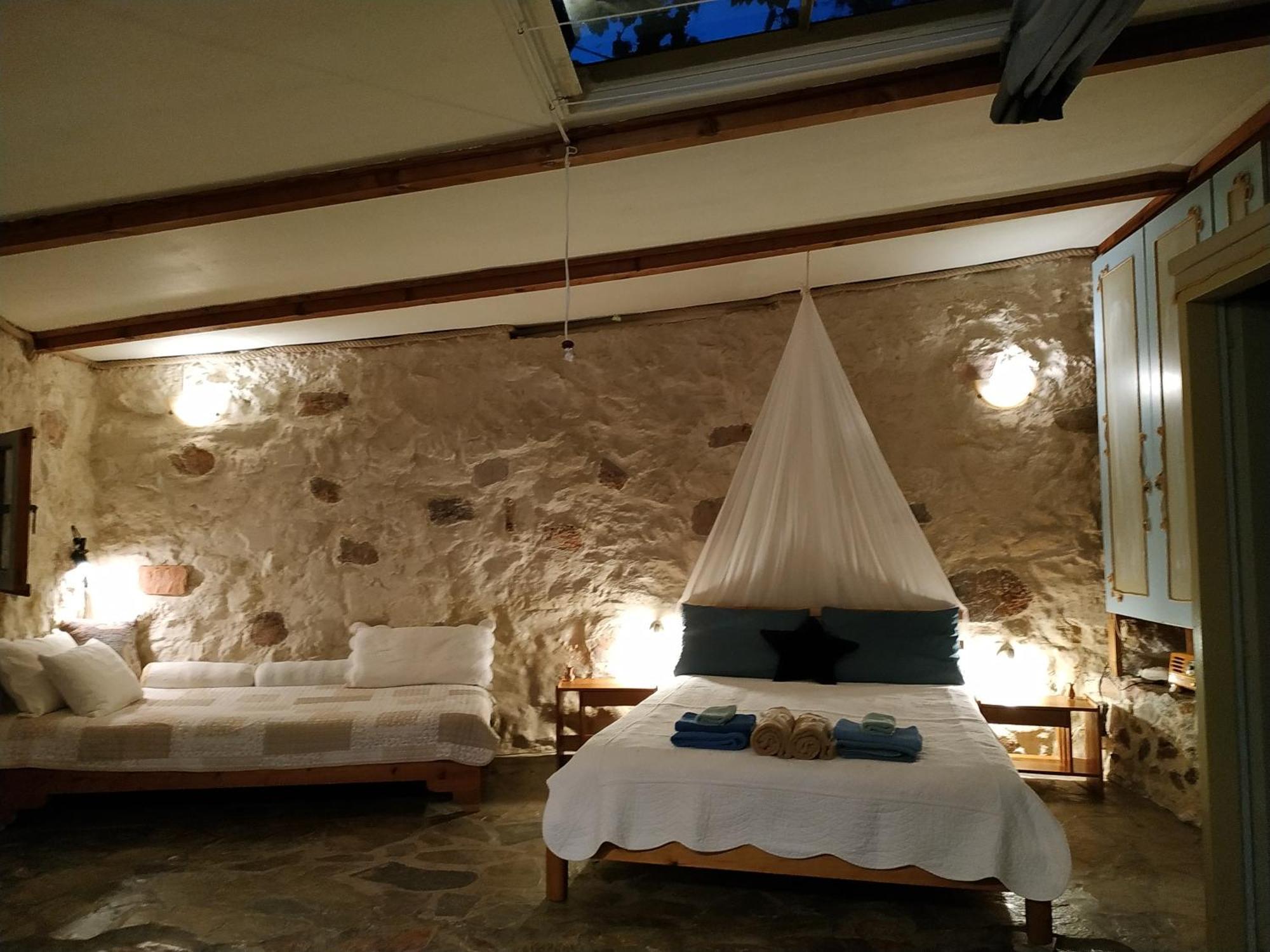 Wellanidia Cottage Skoutari Gythio Esterno foto