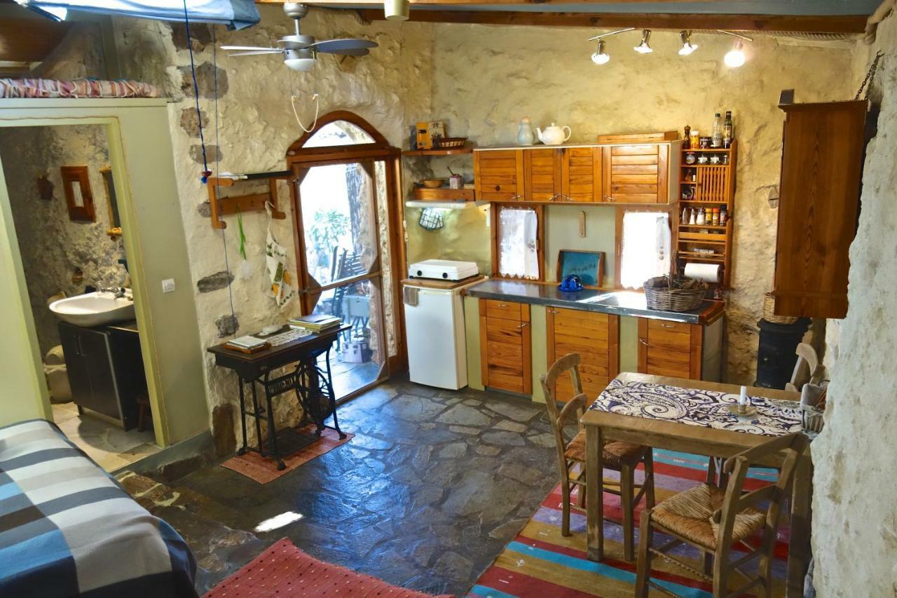 Wellanidia Cottage Skoutari Gythio Esterno foto