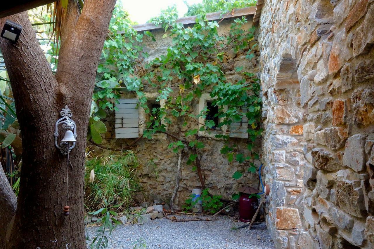 Wellanidia Cottage Skoutari Gythio Esterno foto