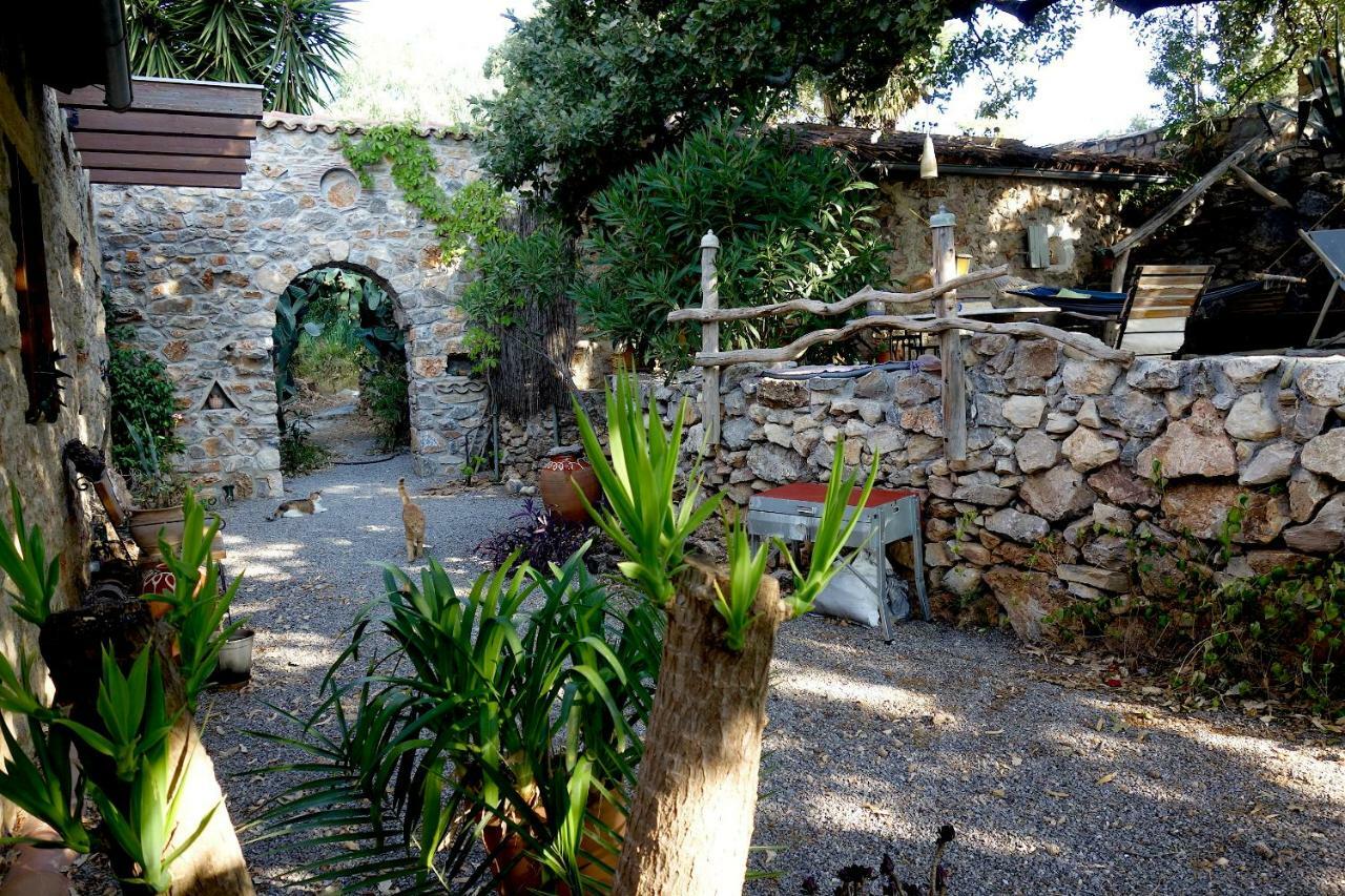Wellanidia Cottage Skoutari Gythio Esterno foto